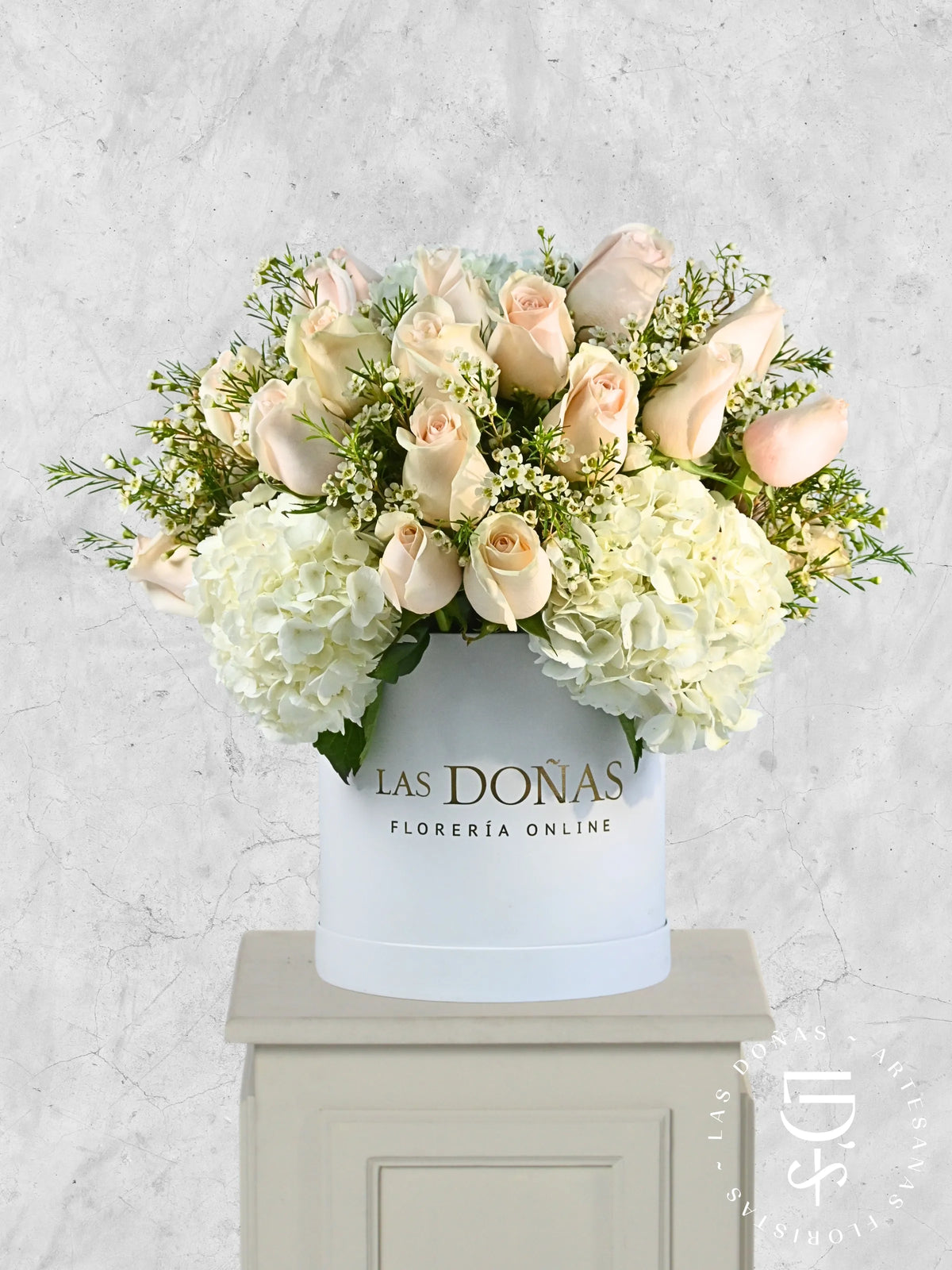 Box Condolencias box floral con 36 rosas blancas