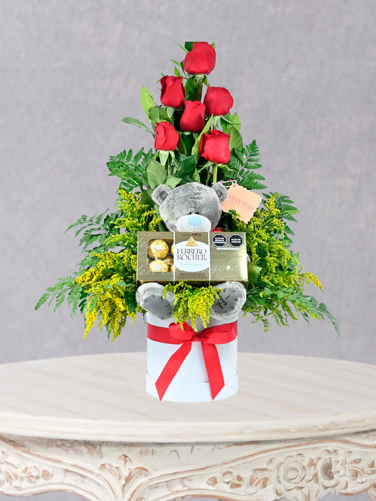 Osito Amoroso arreglo floral con 6 rosas rojas