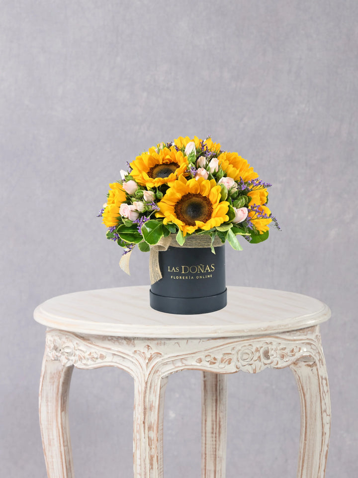 Box De Girasoles y Mini Rosa
