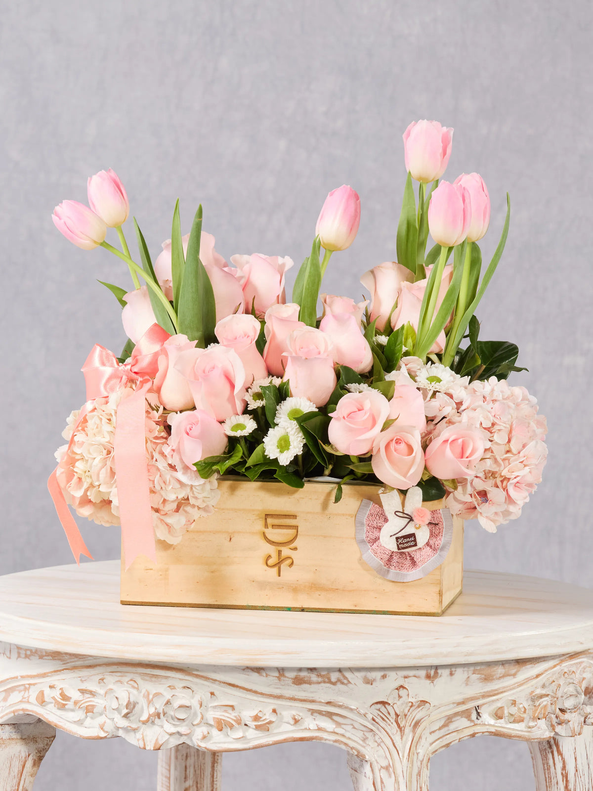 Abrazo Rosado · Premium