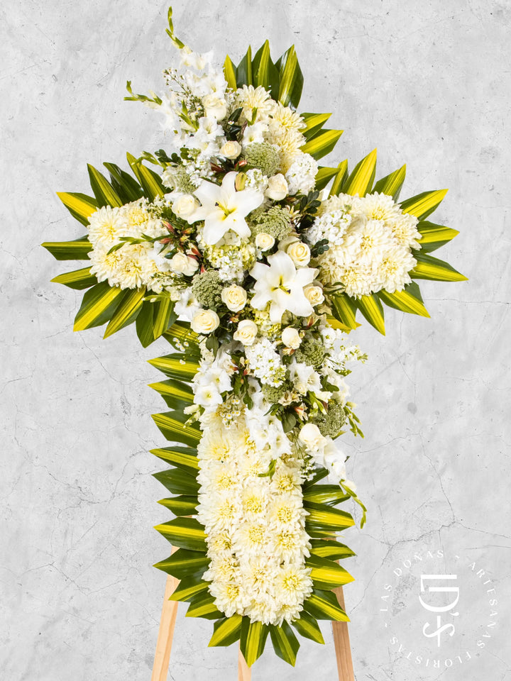 Cruz de Condolencias de Dalias, Rosas Blancas, Lirios y Gladiolos arreglo de condolencias