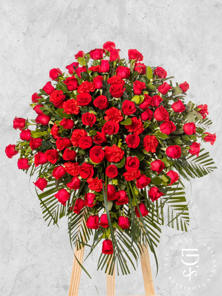 Lágrima de Condolencias Premium de Rosas Rojas y Claveles Premium arreglo de condolencias con 72 rosas rojas