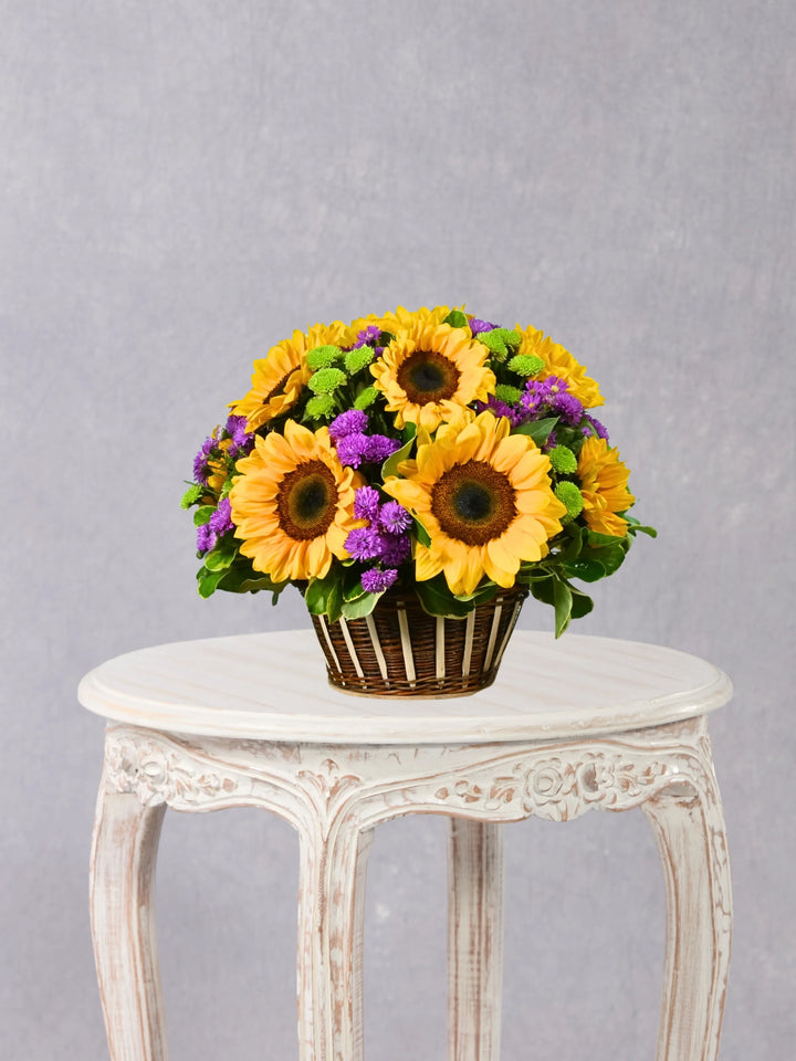 Cesta De Girasoles Radiantes