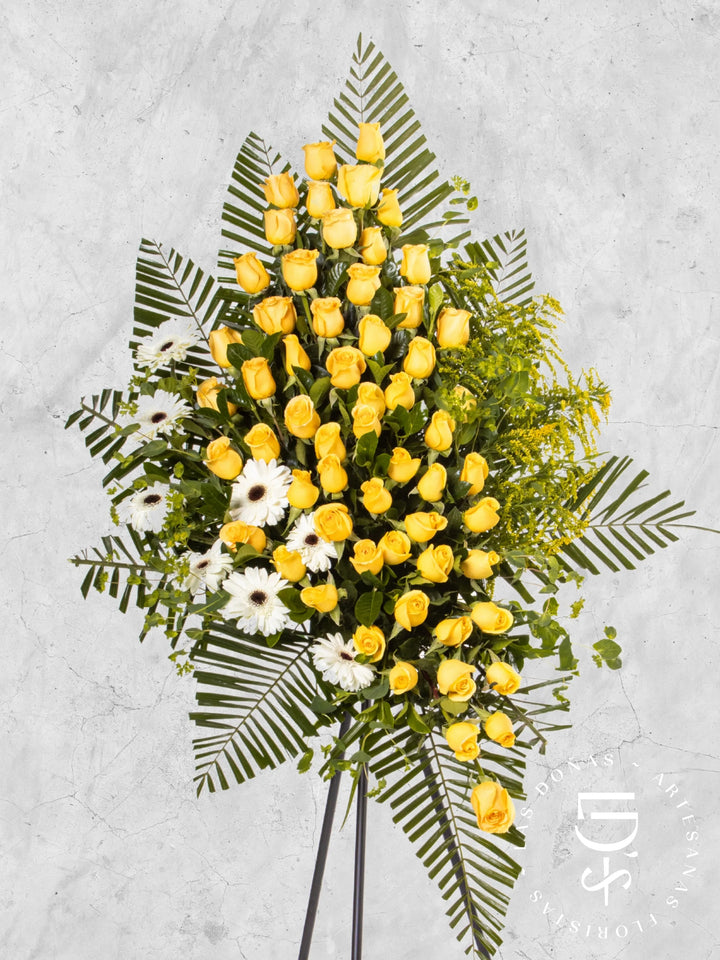Lágrima de Condolencias de Rosas Amarillas y Gerberas arreglo de condolencias con 48 rosas amarillas