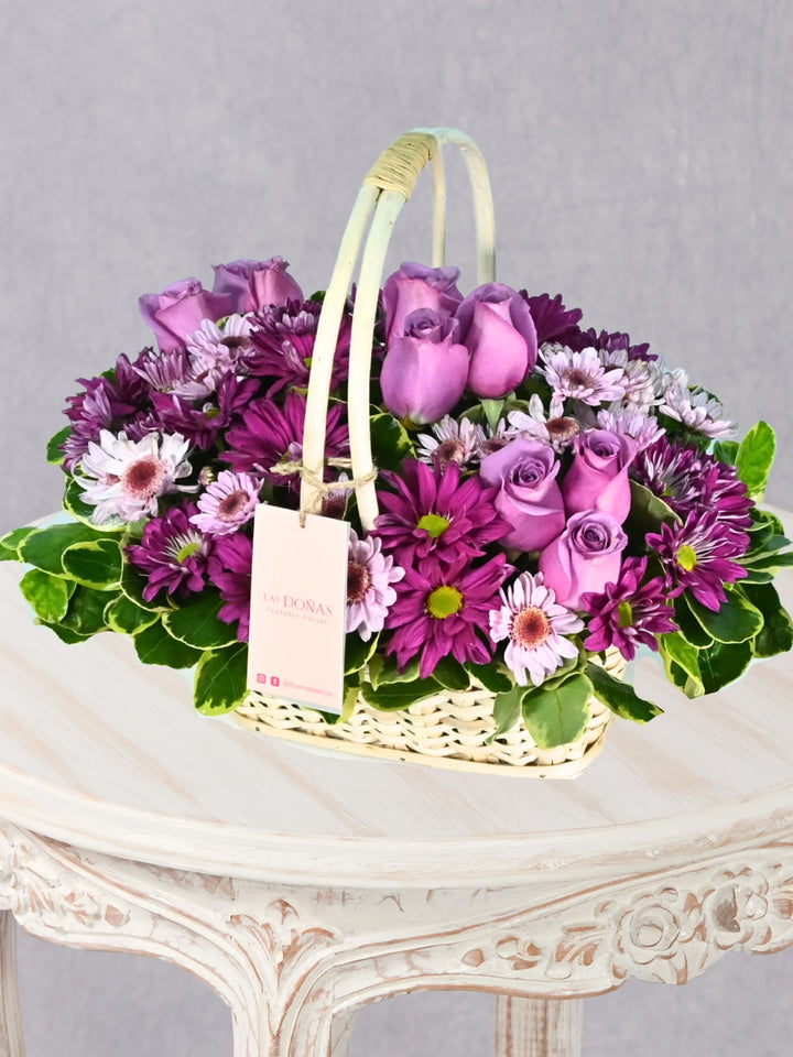 Canasta De Rosas Lilas