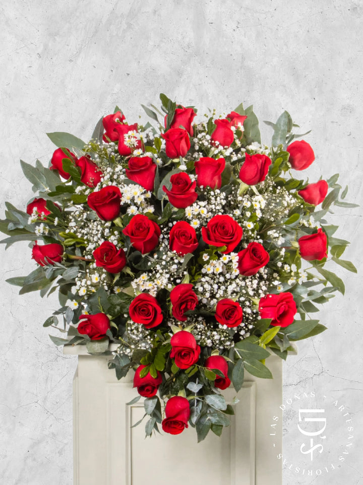 Lágrima de Piso con 36 Rosas Rojas arreglo de condolencias con 36 rosas rojas