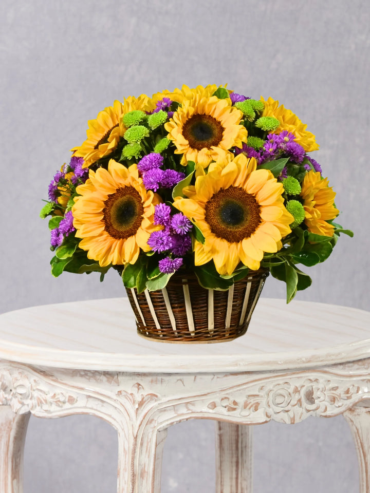 Cesta De Girasoles Radiantes