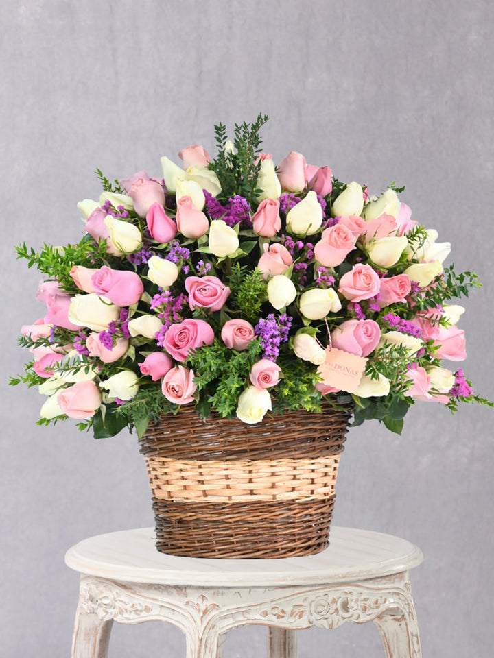 Canasta De Rosas Aniversario cesta floral con 150 rosas