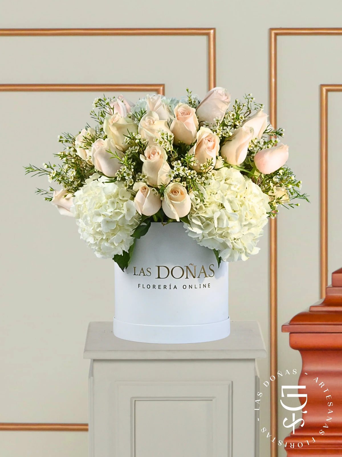 Box Condolencias box floral con 36 rosas blancas