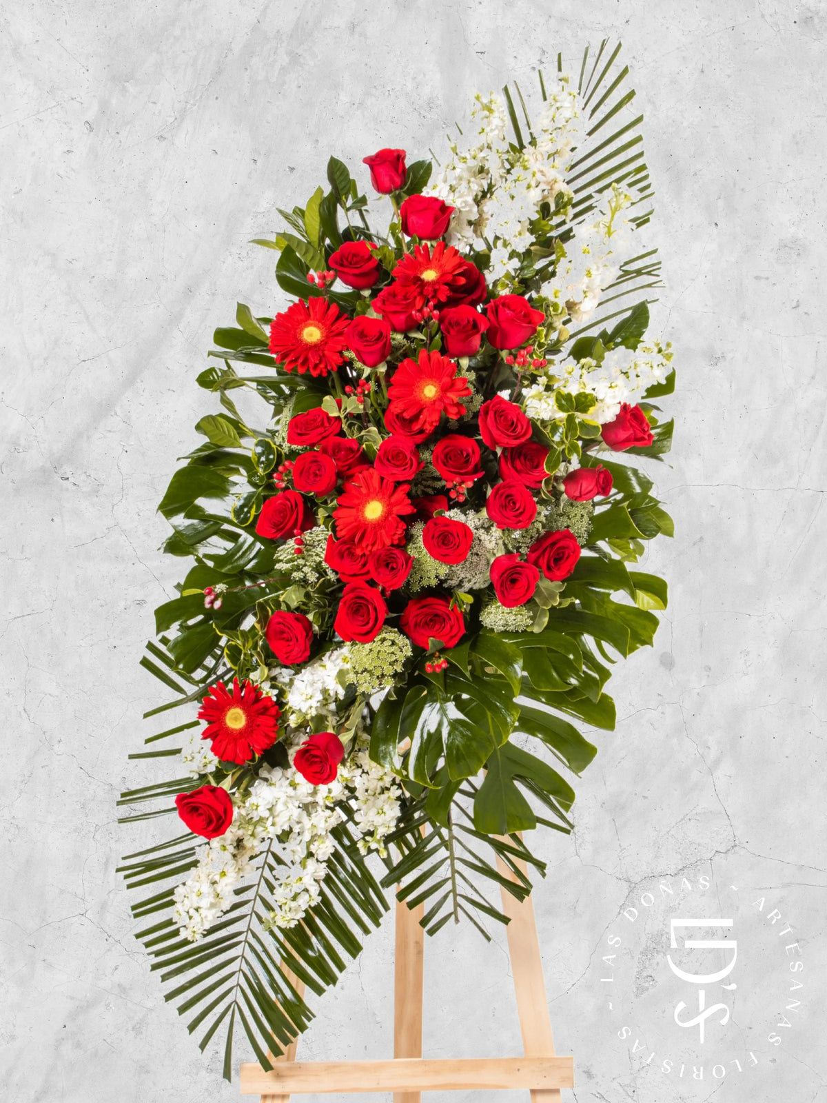 Lágrima de Condolencias de Rosas Rojas y Gerberas arreglo de condolencias con 36 rosas rojas